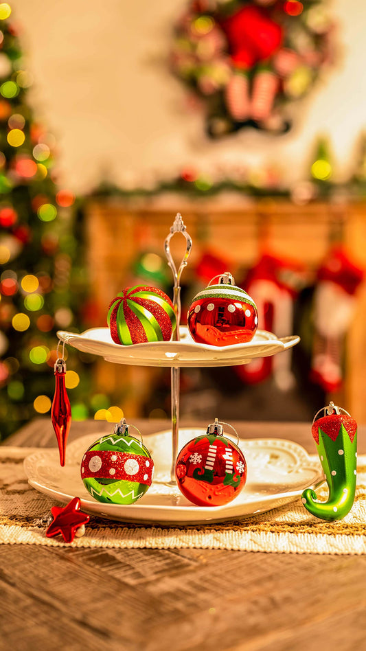 Victor's Workshop Christmas Ornaments 70pc Plastic Christmas Tree Balls Xmas Decor Tree Decoration Set Plastic Ornaments Christmas Decor with Hanger