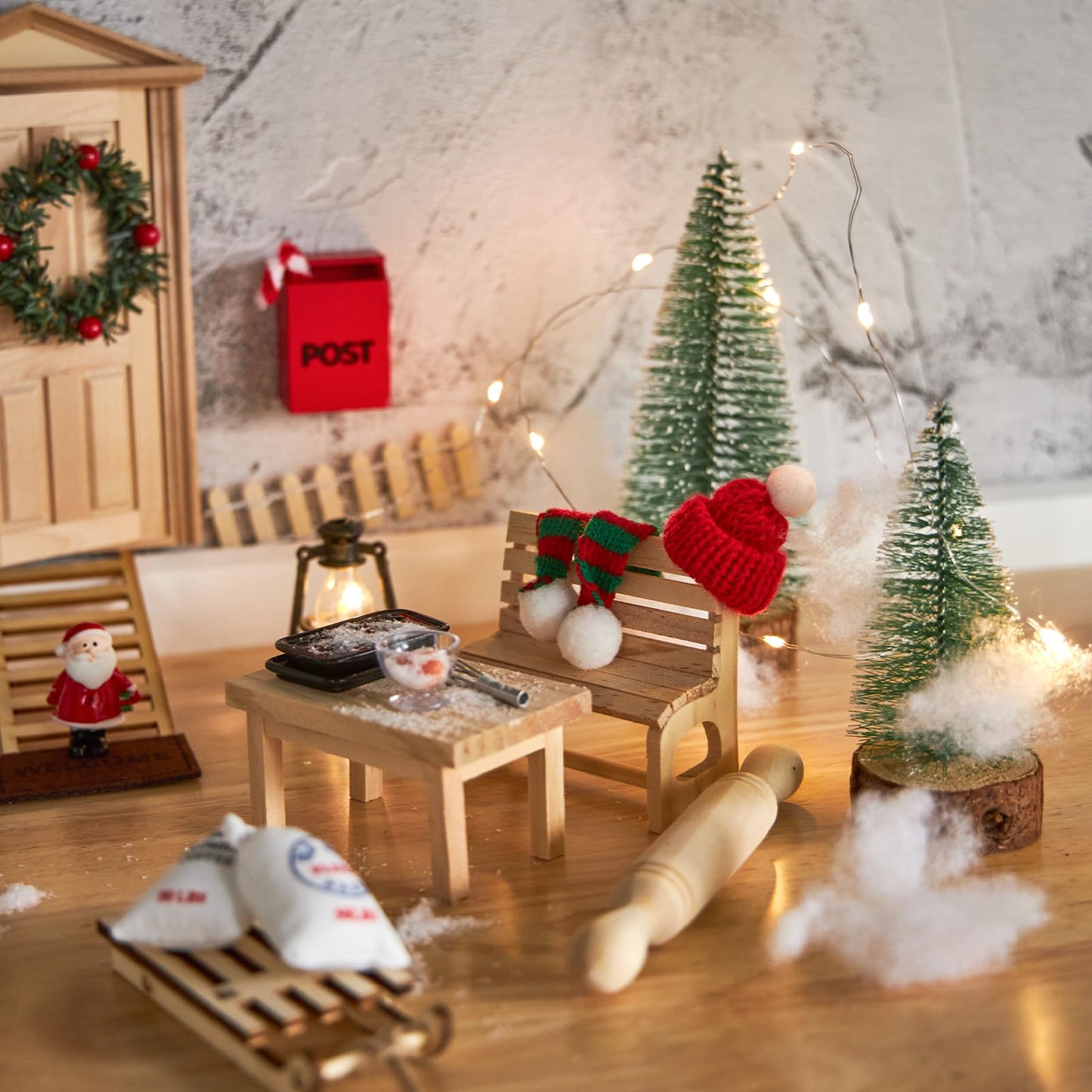 SUNBEAUTY Elf Door Set Complete with elf letters, including baking set, mailboxes, signs, and other accessories. Christmas decoration for children's rooms, DIY gift for kids at Christmas.