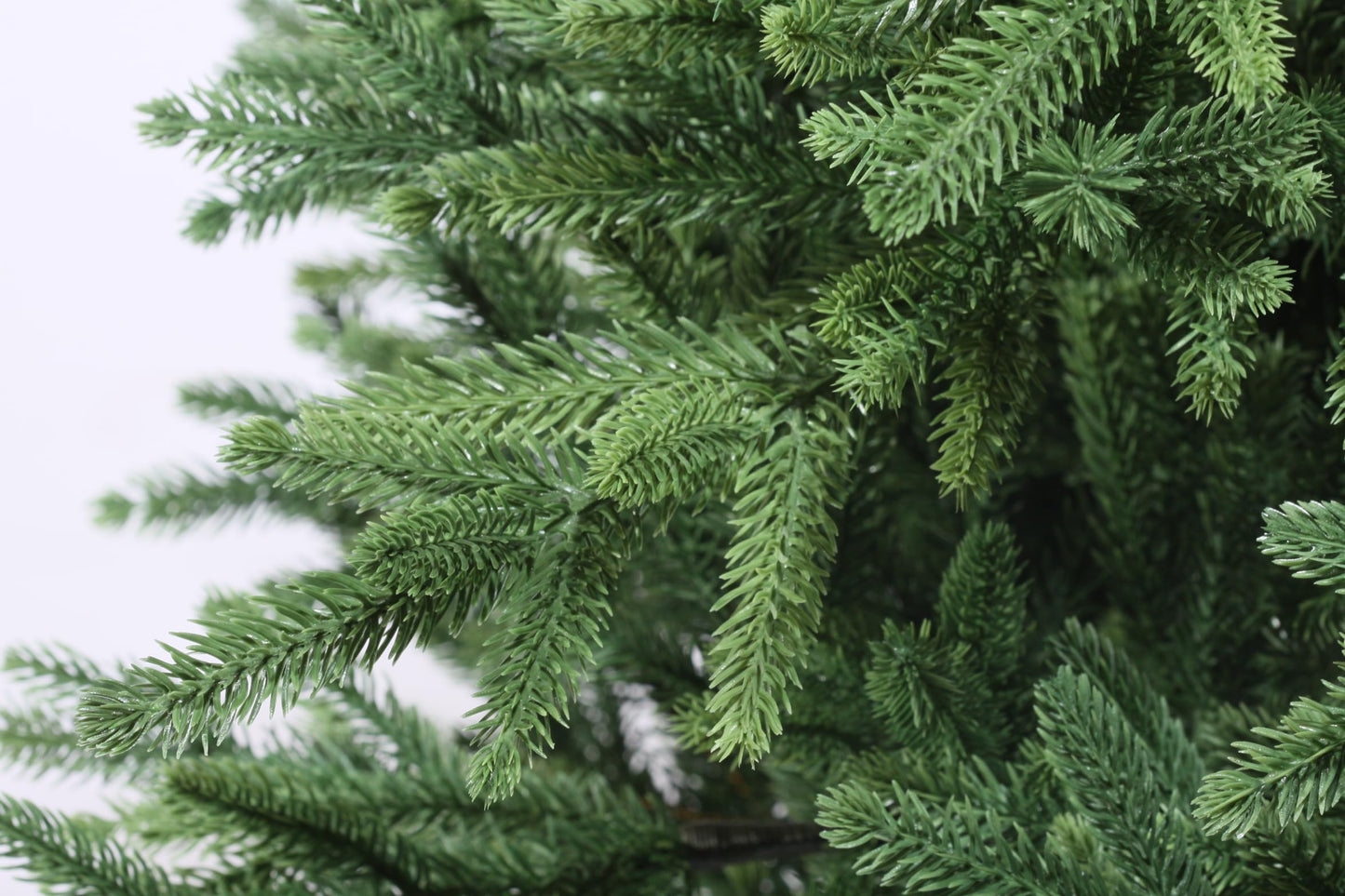 EveXmas - Infinity- 125cm- High-quality artificial Christmas tree - Easy to assemble - Made in the EU Beautiful tree tips made of 100% PE - Very natural-looking tree