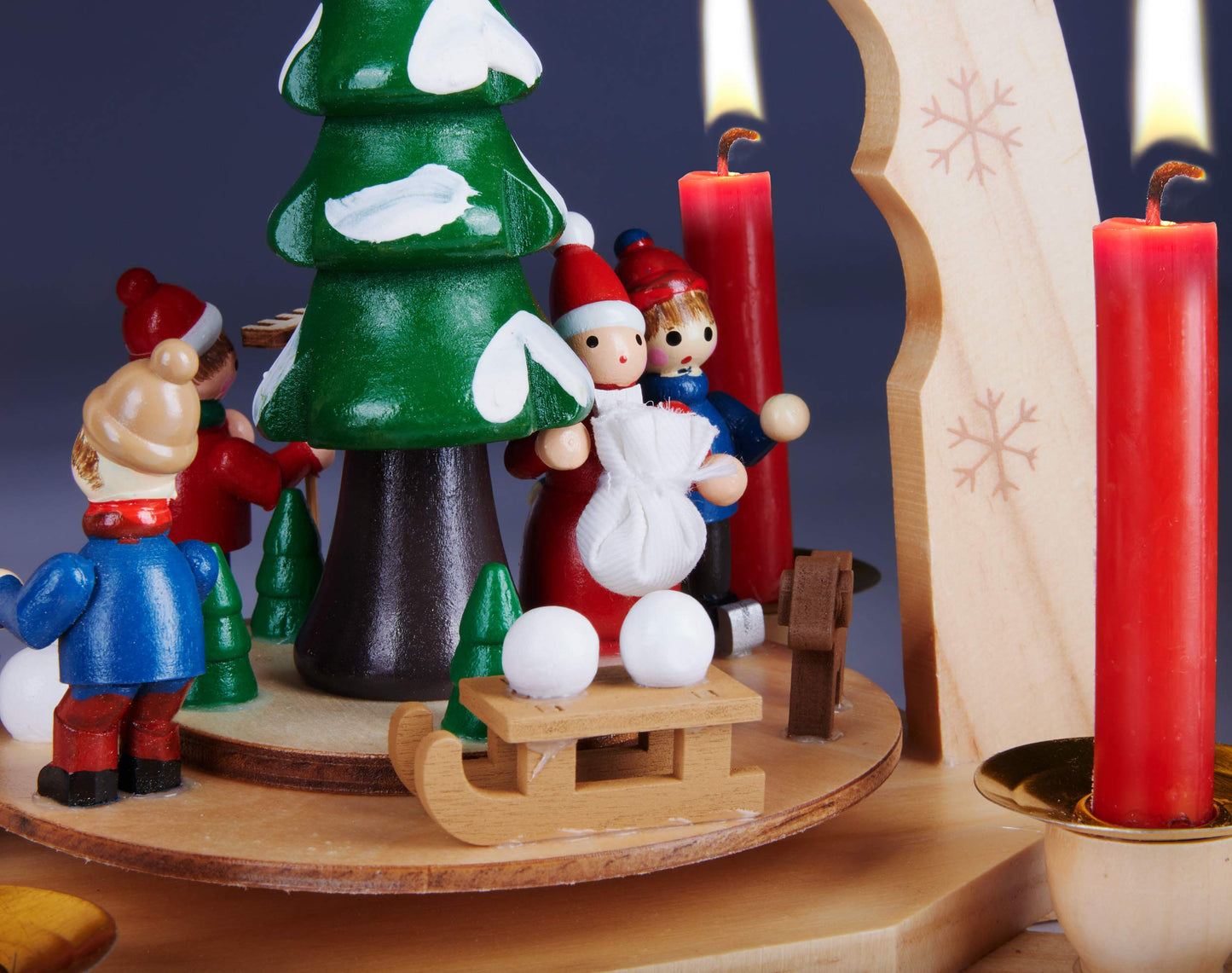 BRUBAKER Christmas Pyramid - Nativity and Winter scenes - Tea light pyramid and candle pyramid made of glass or wood - Black White Brown