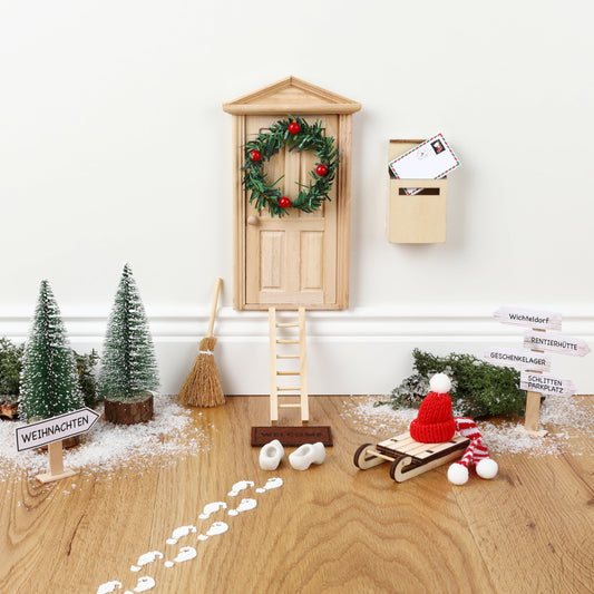 North Star Elf Door Set - Complete set including elf letters, moving boxes, construction site, signs, and many other accessories for the Advent season, DIY decoration for Christmas.