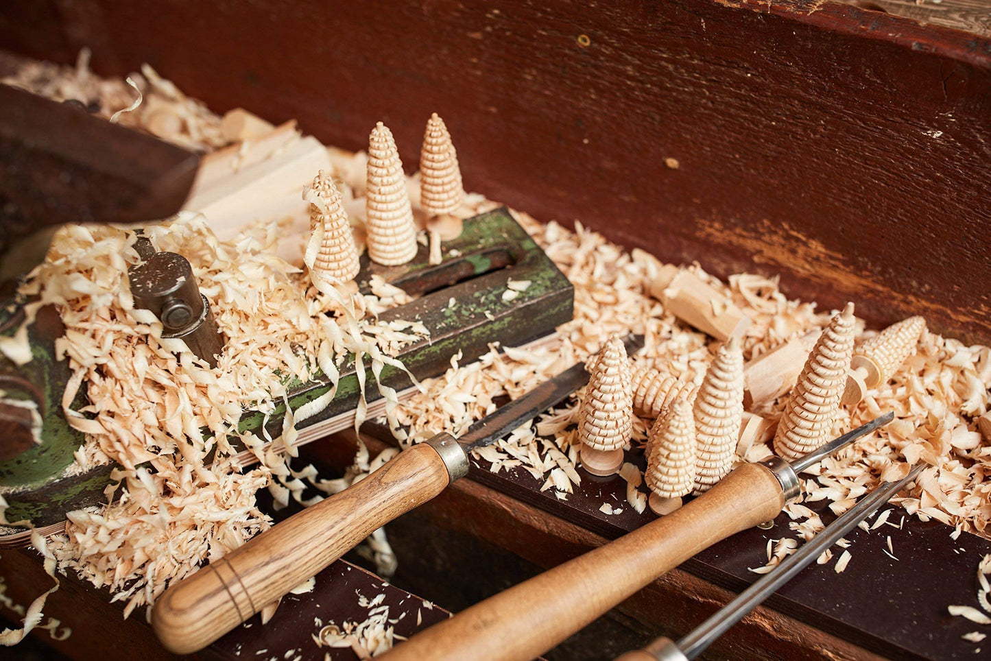 Table pyramid - tealight pyramid with Seiffen church - Genuine Erzgebirge® 1810
